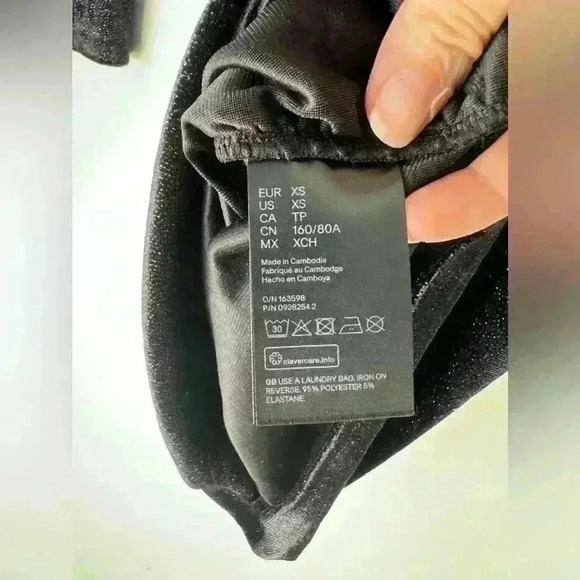 H&M Black Velvet Whimsigoth V-Neck Long SleevDress Witchy Vampy Romantic Goth XS - Picture 8 of 8